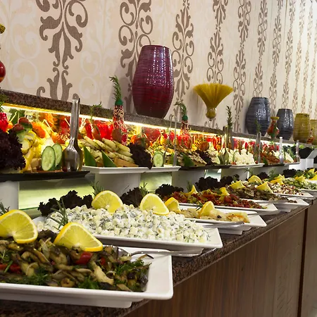 Hotel Maya World 3*